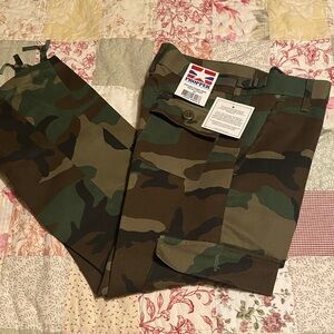 Propper Kids Camouflage Cargo Pants Size 10 NWT